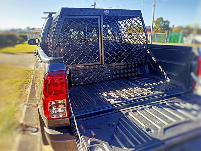dog cage with built in drawer on Hilux
